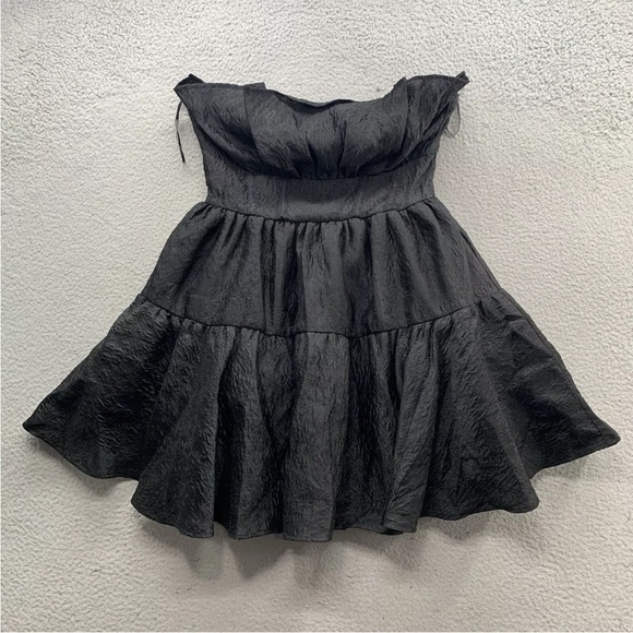 ASOS Dresses & Skirts - ASOS LUXE Strapless Cocktail Holiday Mini Dress US 8 Black Tiered Lined NWT